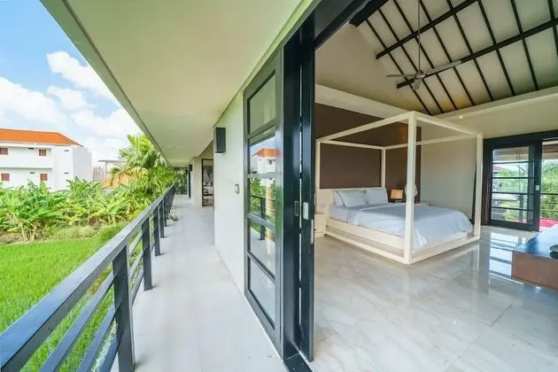 Superior Villa