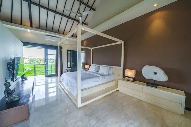 Superior Villa