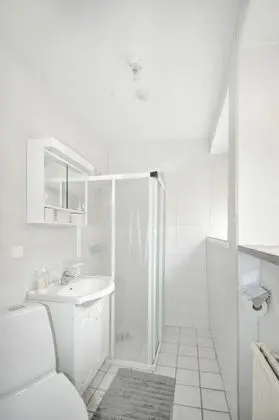 Tek Büyük Yataklı Oda (Lower Ground Floor with Sofa Bed)