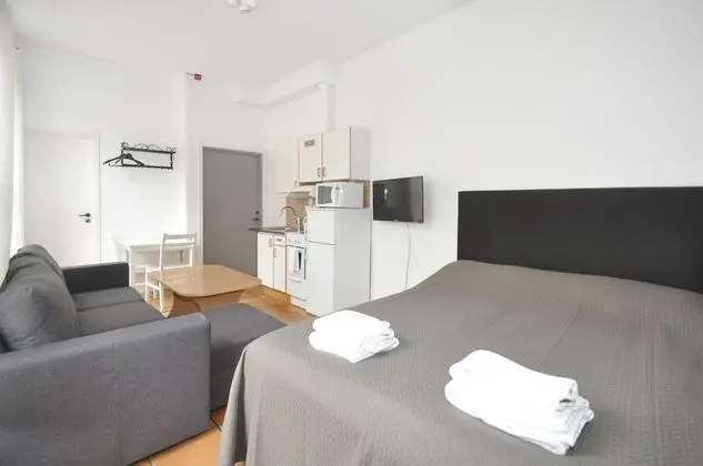 Tek Büyük Yataklı Oda (With Sofa Bed)