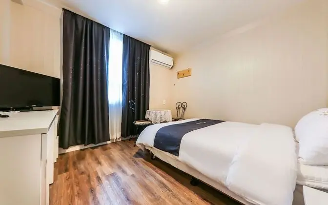 Oda (Standard Room)