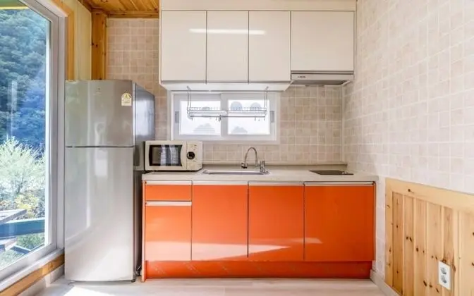 Oda (Forget-me-not Room)