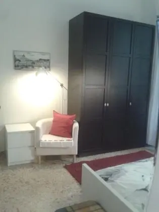 Tek Kişilik Oda, 1 Yatak Odası, Ortak Banyo