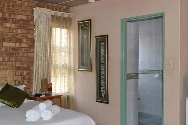Standard Oda, 1 Yatak Odası (Twin Room (Bath & Shower))