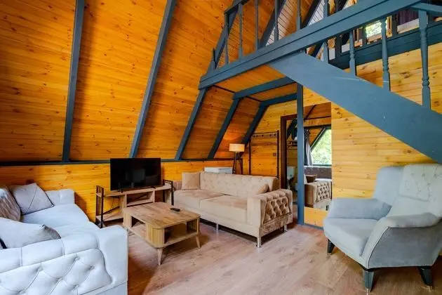 Boğaz 3 - Sıcak Havuzlu Jakuzili Bungalow