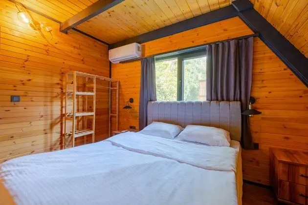 Boğaz 3 - Sıcak Havuzlu Jakuzili Bungalow