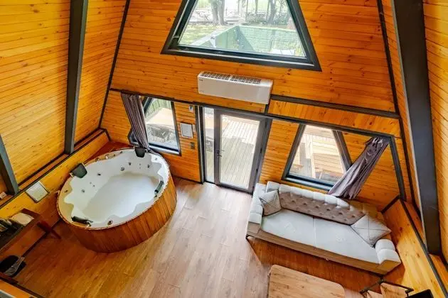Boğaz 3 - Sıcak Havuzlu Jakuzili Bungalow