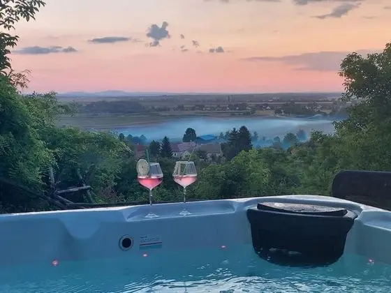 Stüdyo (Bogdan - countryside with hot tub - S)