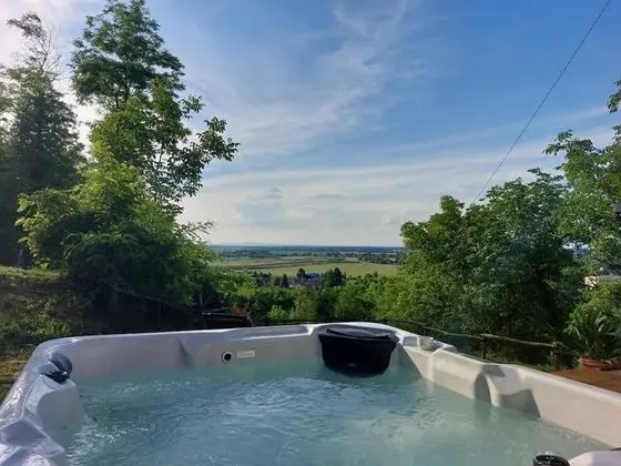 Stüdyo (Bogdan - countryside with hot tub - S)