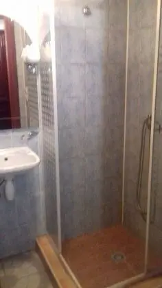 Tek Kişilik Oda, Ortak Banyo