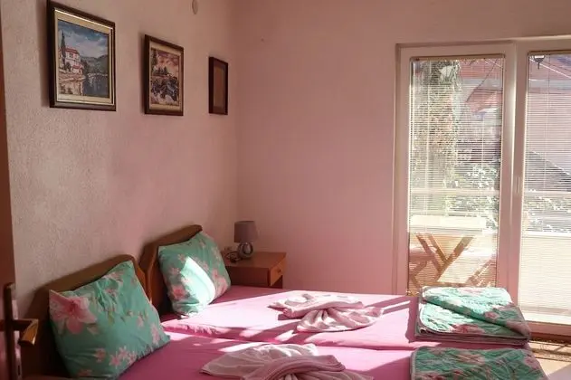 Tek Büyük veya İki Ayrı Yataklı Oda