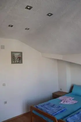 Tek Büyük veya İki Ayrı Yataklı Oda