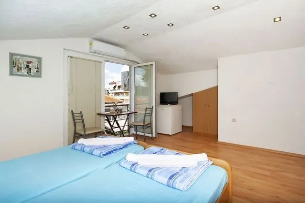 Tek Büyük veya İki Ayrı Yataklı Oda