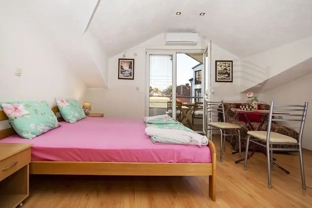 Tek Büyük veya İki Ayrı Yataklı Oda