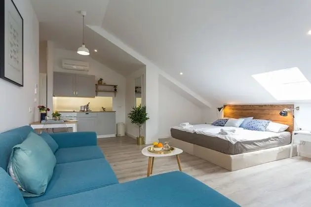 Apartment with Jacuzzi and Sea View (West Wind)