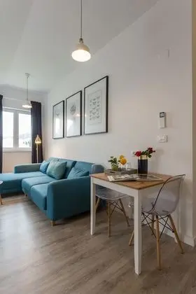 Apartment with Jacuzzi and Sea View (West Wind)