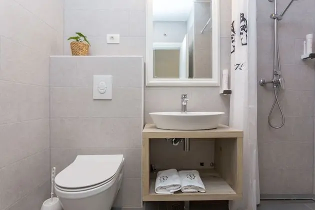 Apartment with Jacuzzi and Sea View (West Wind)