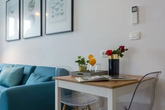 Apartment with Jacuzzi and Sea View (West Wind)