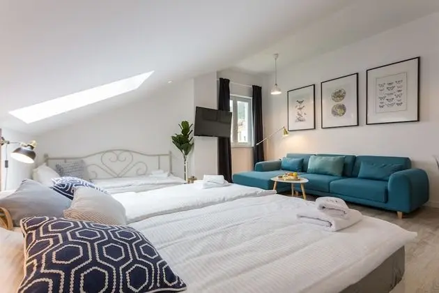 Apartment with Jacuzzi and Sea View (West Wind)