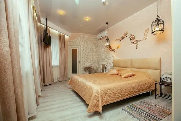 Superior Tek Büyük veya İki Ayrı Yataklı Oda