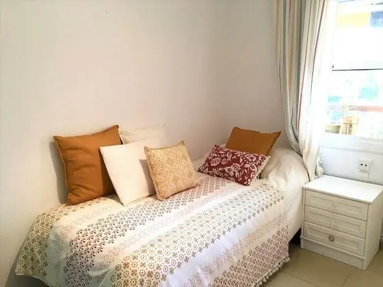 Apart Daire, 3 Yatak Odası, Havuz Manzaralı