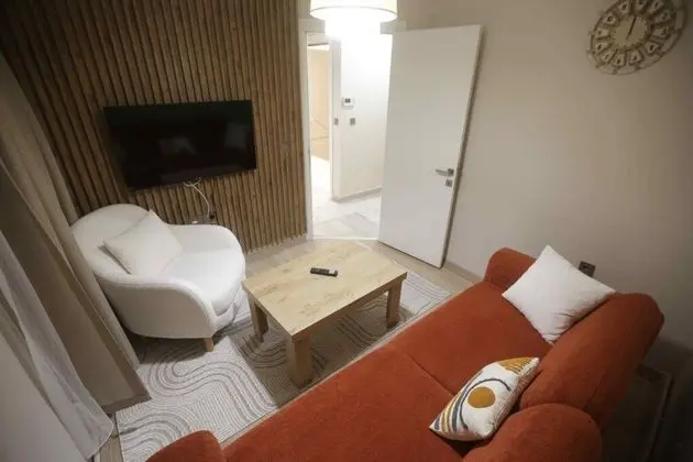 1+1 Teras Suites