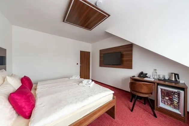 Standard Tek Büyük Yataklı Oda