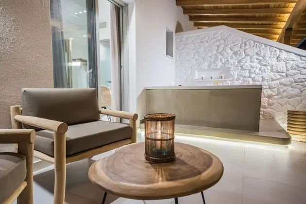 Deluxe Oda, Sıcak Su Havuzu