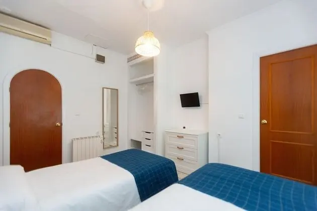 Tek Büyük Yataklı Oda (Exterior)