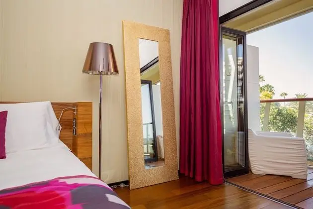 Deluxe Tek Büyük Yataklı Oda, Bahçe Manzaralı