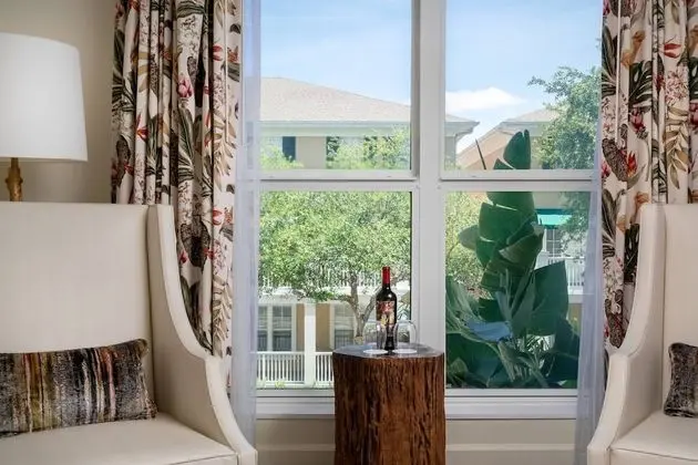 Oda, 2 Büyük (Queen) Boy Yatak