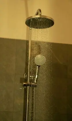 Ortak Ranzalı Oda, Sadece kadınlar için