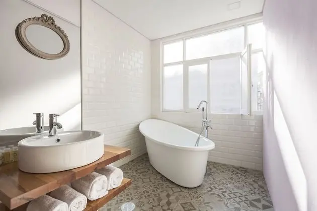 Comfort Tek Büyük Yataklı Oda