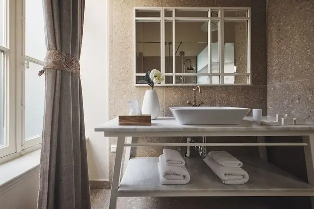 Deluxe Tek Büyük Yataklı Oda, Şehir Manzaralı