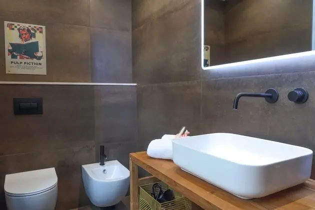 Exclusive Oda, 1 Büyük (Queen) Boy Yatak, Balkon, Şehir Manzaralı