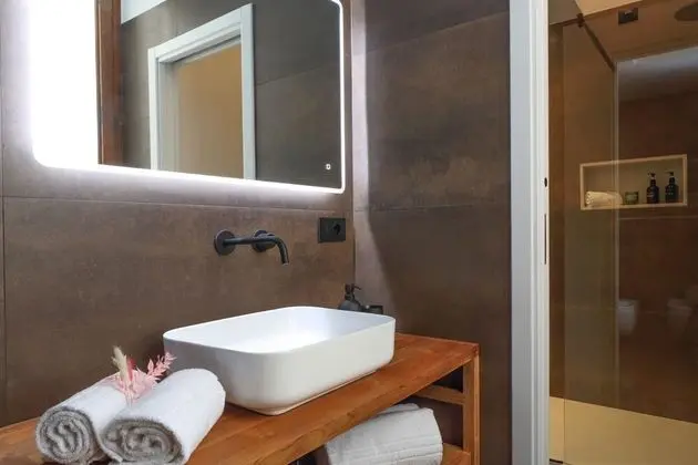 Exclusive Oda, 1 Büyük (Queen) Boy Yatak, Balkon, Şehir Manzaralı