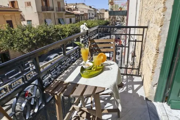 Exclusive Oda, 1 Büyük (Queen) Boy Yatak, Balkon, Şehir Manzaralı