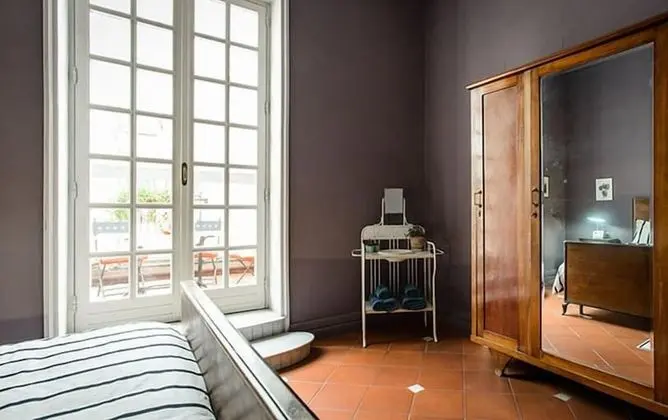 Üç Kişilik Oda, Teras