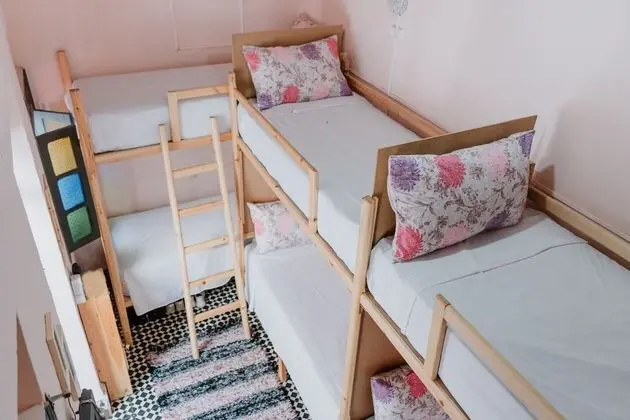 Comfort Ortak Ranzalı Oda, Sadece kadınlar için, Özel Banyo