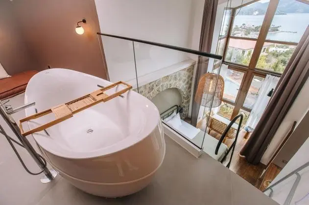 Loft Oda, Küvetli, Deniz Manzaralı, Küvetli