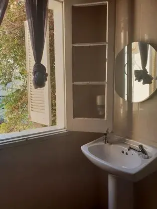 Standard Ortak Ranzalı Oda, Sadece kadınlar için