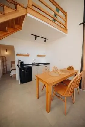 Bungalow 2+1 Oda, Kısmi Göl Manzaralı, Isıtmalı Özel Havuzlu