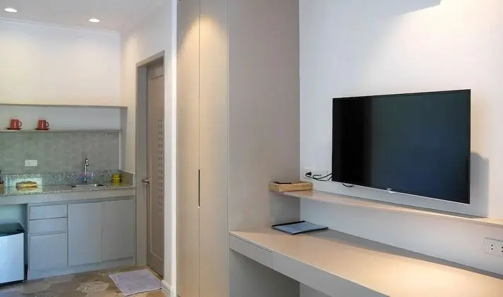 Deluxe Stüdyo, Balkon, Havuz Manzaralı