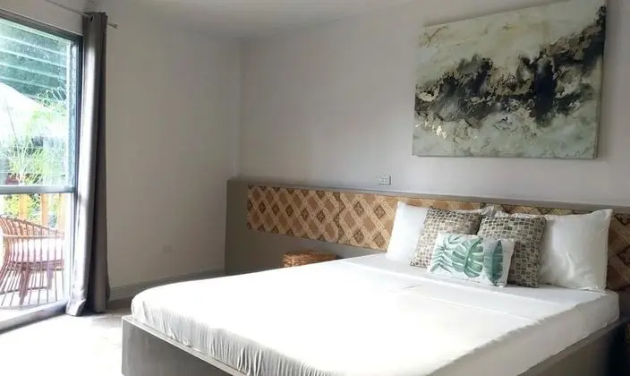 Superior Stüdyo, Balkon, Havuz Manzaralı