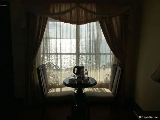 Deluxe Horizon Suite
