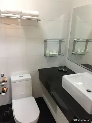 Poolside Twin Room
