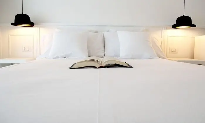 Deluxe Tek Büyük Yataklı Oda (Dalì)