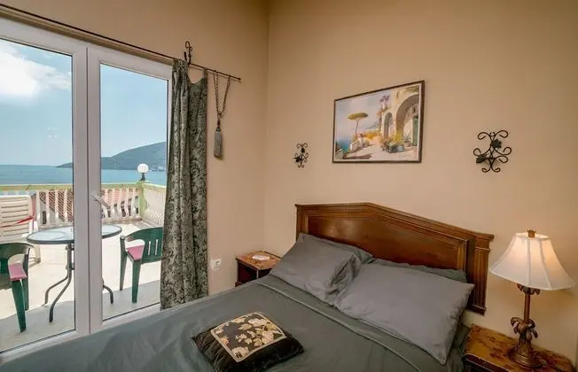 Stüdyo, Teras, Deniz Manzaralı