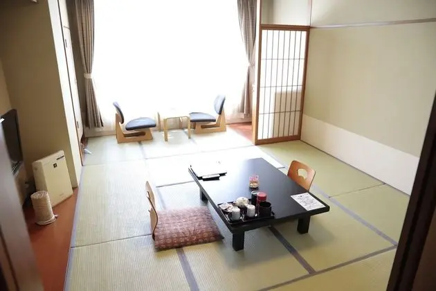 Traditional Oda, Şehir Manzaralı (Japanese Style)