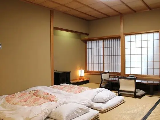 Traditional Oda (Japanese-style for 4 Guests)